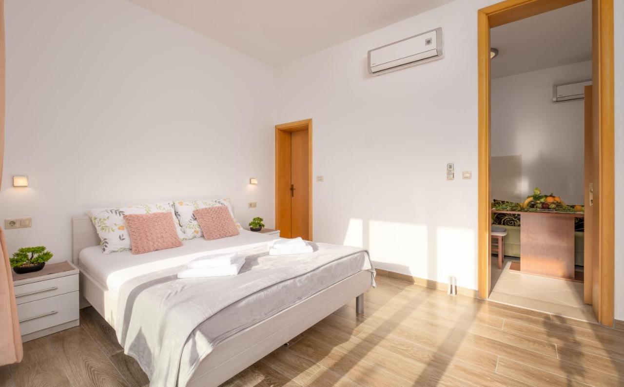 Studio Apartment Brigita Mlini Exterior foto