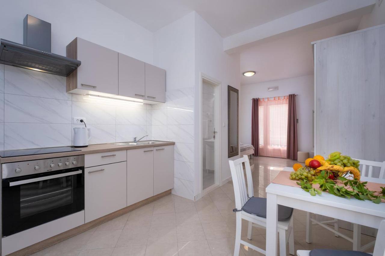 Studio Apartment Brigita Mlini Exterior foto