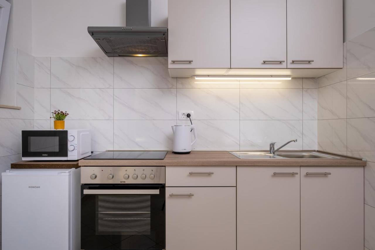 Studio Apartment Brigita Mlini Exterior foto